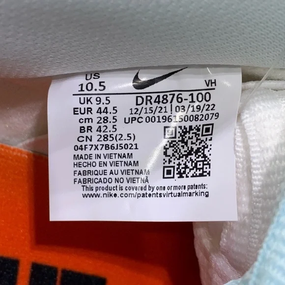Nike SB Dunk Low Pro Be True LGBTQ Pride